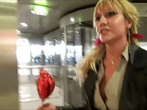schwanz zerschlagen  ...